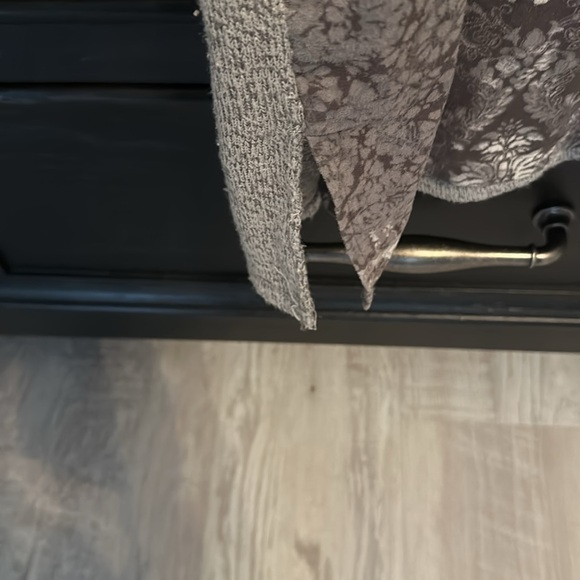 Ruby Rd. Grey sweater top, size 2x - Picture 3 of 4